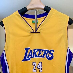 Number 24 Kobe Bryant Kids Lakers Basketball 2-piece set XL ** NO TAGS***
